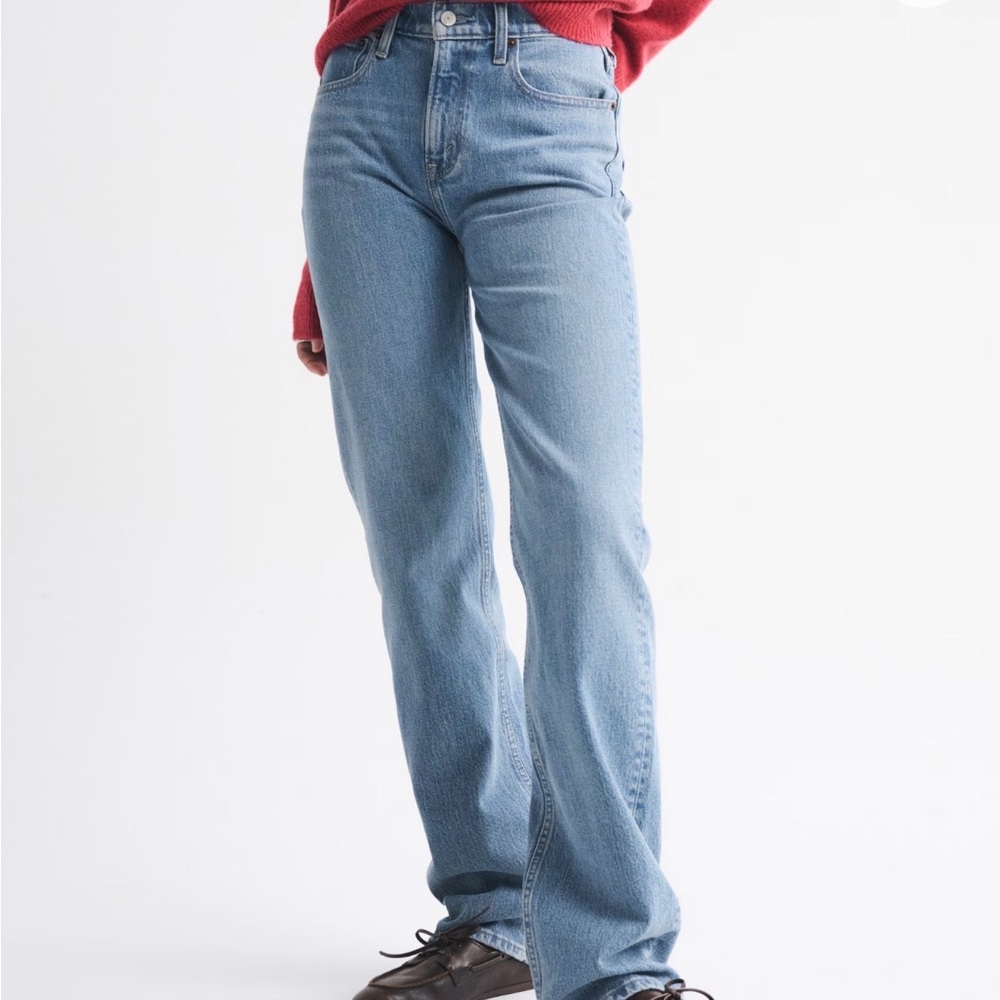 Abercrombie 90s High Rise Relaxed Embroidered Jeans - Picture 2 of 4